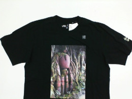 Black T-shirt with Castle in the sky print size L