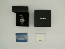 SEIKO X Automatic 20 BAR wristwatch complete with case, box, cleaning cloth and instruction manual