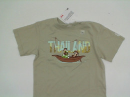 Children's beige UNIQLO T-shirt with Chip and Dale logo