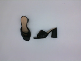 Black heels size 6M Black heels size 6M