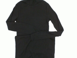 Black long fabric dress with long sleeves Black long fabric dress with long sleeves