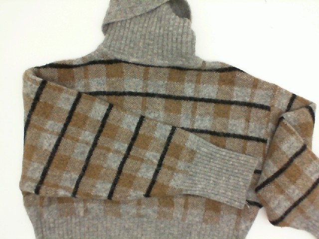 Checkered sweater with long collar Checkered sweater with long collar