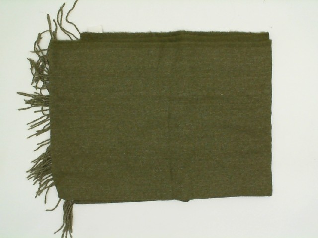 Green scarf BEEFREE Green scarf BEEFREE