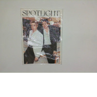 Magazine SPOTLIGHT CHINA CRUSH ON YOU ISSUE NO.032 COVER PEOPLE DEC 2022 with Gift Stickers