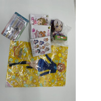 K-on set, out of oilcloth, 4 key chains and a plush toy