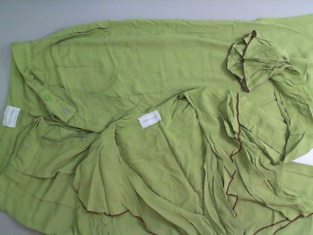 Women's synthetic suit, long sleeve top + pants with elastic band, green Women's synthetic suit, long sleeve top + pants with elastic band, green