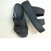 Women's rubber platform shoes black Crocs