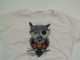 White T-shirt with OWL print