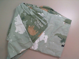 Bedding set for a child