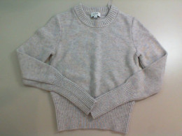Knitted sweater gray