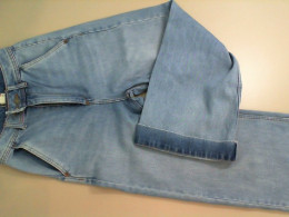 Women's straight jeans with a turn up