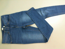 Women's stretch skinny jeans