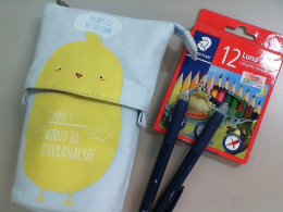 Set of pencil case + 2 pens + set of colored pencils Thailand Set of pencil case + 2 pens + set of colored pencils Thailand