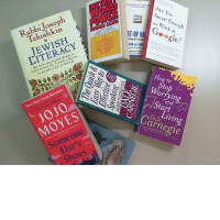 Set of books in English assorted of 8 Set of books in English assorted of 8