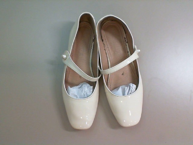 Women's ballet flats patent white Women's ballet flats patent white