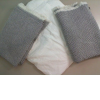 Bed linen set: 1 white sheet + 2 small gray blankets