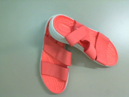 Women's flip-flops with elastic bands, pink