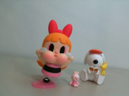 Set of 3 collectible figures