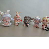 Set of 5 collectible figures