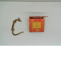 Souvenir dragon figurine with red case