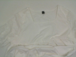 White SHEIN dress size 3XL White SHEIN dress size 3XL