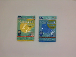 Set of 2 raincoats: blue and yellow Set of 2 raincoats: blue and yellow