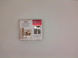 Eucerin set of cream: Hyaluronic radiance-lift and hyaluronic-filler + Elasticity Eucerin set of cream: Hyaluronic radiance-lift and hyaluronic-filler + Elasticity