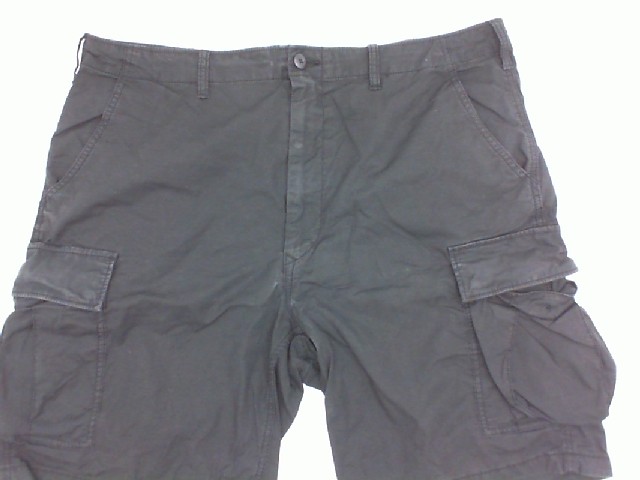Black UNIQLO shorts size XL Black UNIQLO shorts size XL