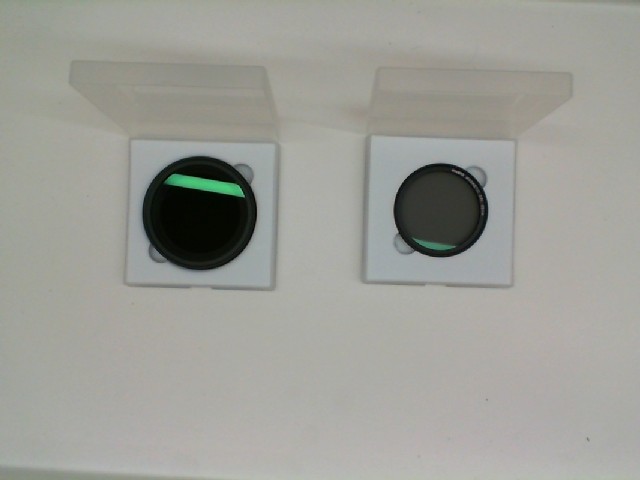 Set of 2 camera lenses: SmallRig Magnetic CPL 51mm and SmallRig magnetic 52mm Variable ND32 Set of 2 camera lenses: SmallRig Magnetic CPL 51mm and SmallRig magnetic 52mm Variable ND32