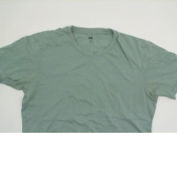 Light green-blue UNIQLO t-shirt size XL