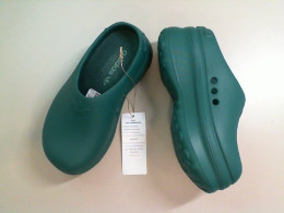 Women's closed shoes, green, rubber