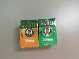 Set of 2 balms with essential oils