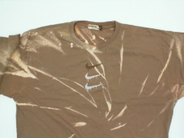 Brown NIKE t-shirt Brown NIKE t-shirt