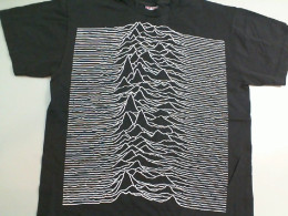 T-shirt Black Color  Mountains stripes Size L