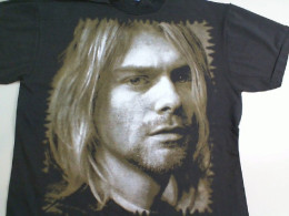 T-shirt size XL color Black Kurt Cobein T-shirt size XL color Black Kurt Cobein