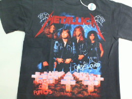T-shirt Metallica red sign size XL Grey color