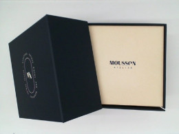 Empty Gift Box (Size L) 