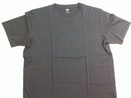 T-shirt black XL UNIQLO T-shirt black XL UNIQLO