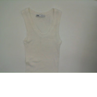 White ZARA t-shirt size XS