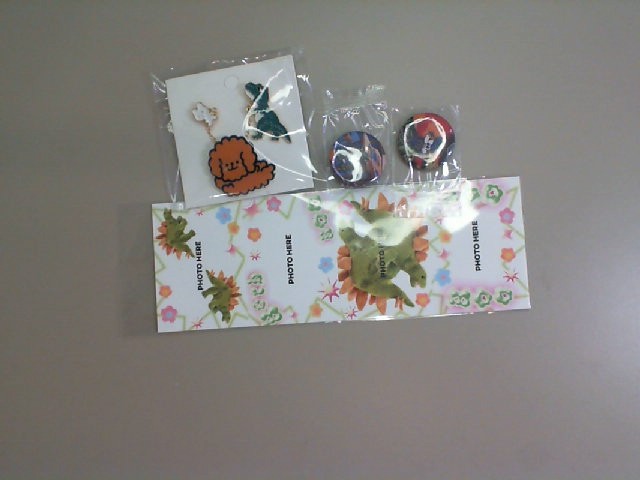 Set of 3 clothing badges + stickers Set of 3 clothing badges + stickers