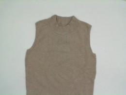 Beige ONE-K t-shirt size S Beige ONE-K t-shirt size S