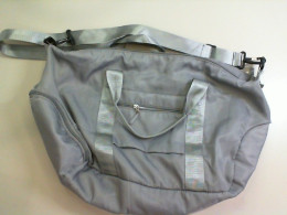 Gray sports bag Gray sports bag