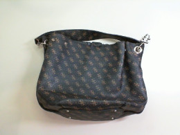 Dark brown bag with short strap