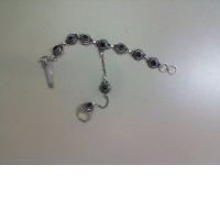 Jewelry bracelet with ring