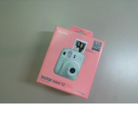FujiFilm instax mini 12