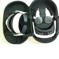 BOBOVR virtual reality glasses with two control panels, in a case, not new