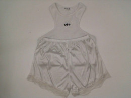 Pajamas: white shorts and T-shirt with OFF print