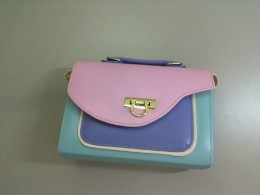 Women's bag, with handle, bright