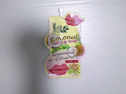 coconut soft lip scrub