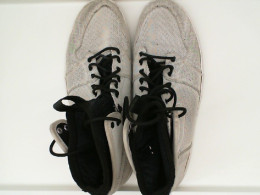 sports shoes white sports shoes white